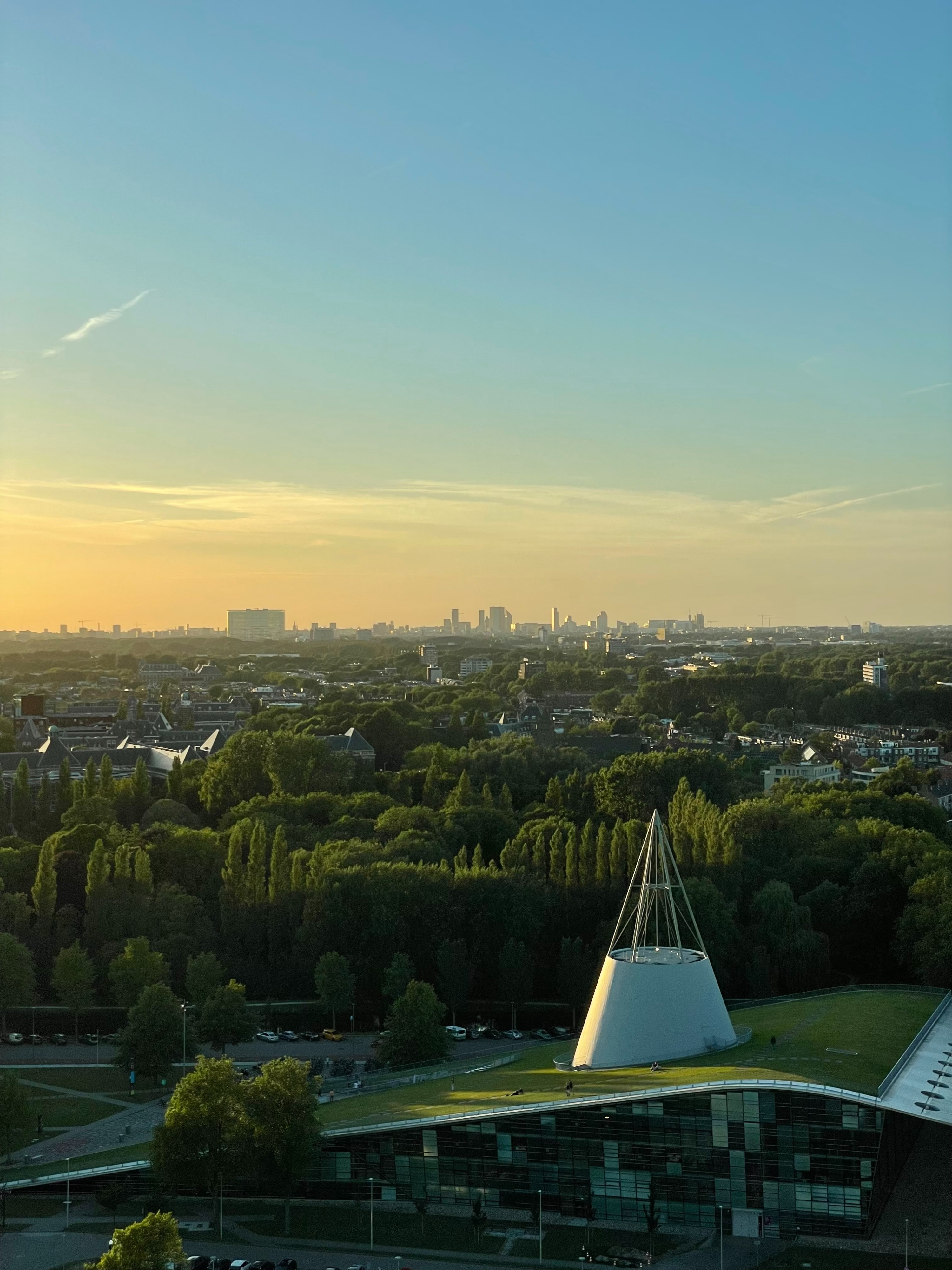 Photo by Maxence Werp via Unsplash